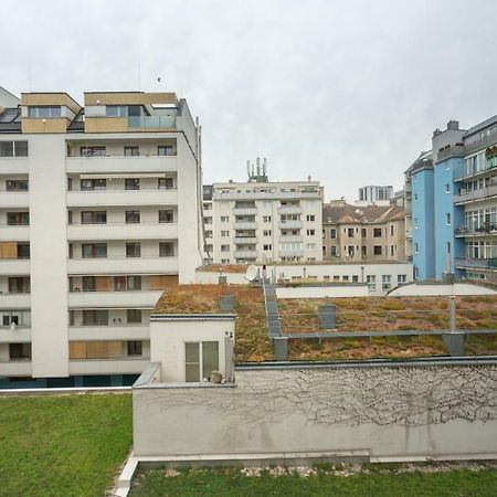 Spacious With Balcony Daire Viyana Dış mekan fotoğraf